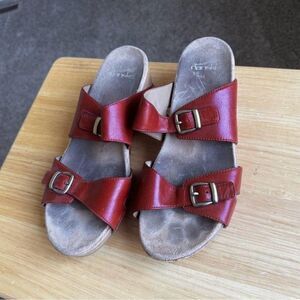 Dansko Women's Leather Red Slide Buckle Sandals Size EU 41 (10.5-11) Bohemian